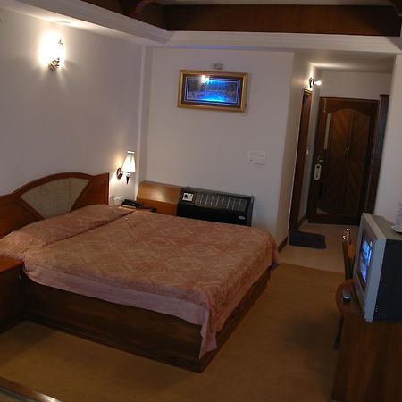 Hotel Silver Rock Mussoorie Exteriér fotografie